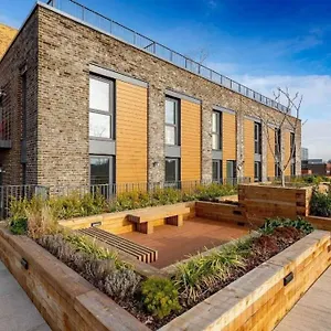 https://luxury-1-bedroom-flat-with-balcony-st-annes.brighton-hotels-england.com